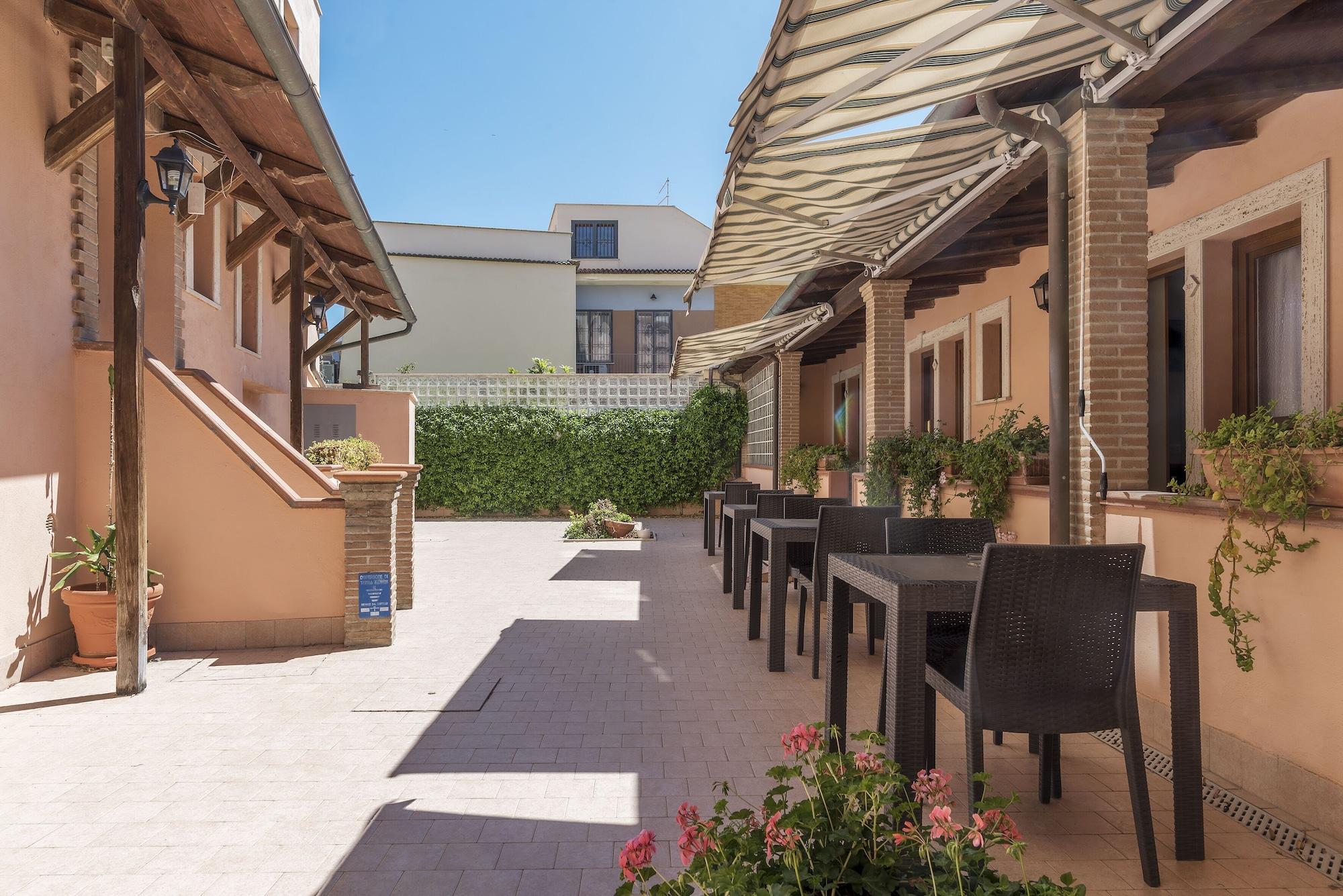 Hotel Riviera Φιουμιτσίνο Εξωτερικό φωτογραφία