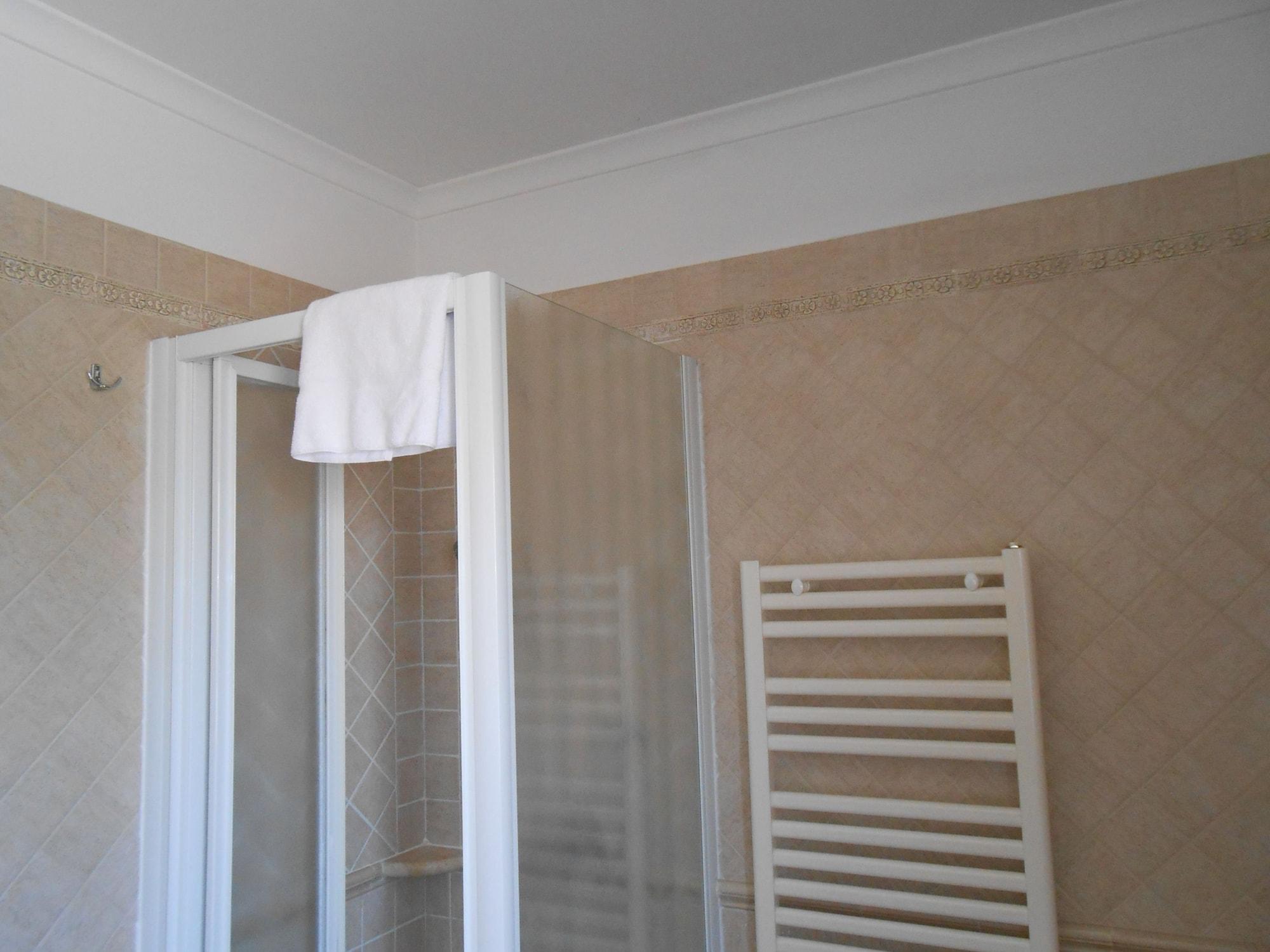 Hotel Riviera Φιουμιτσίνο Εξωτερικό φωτογραφία