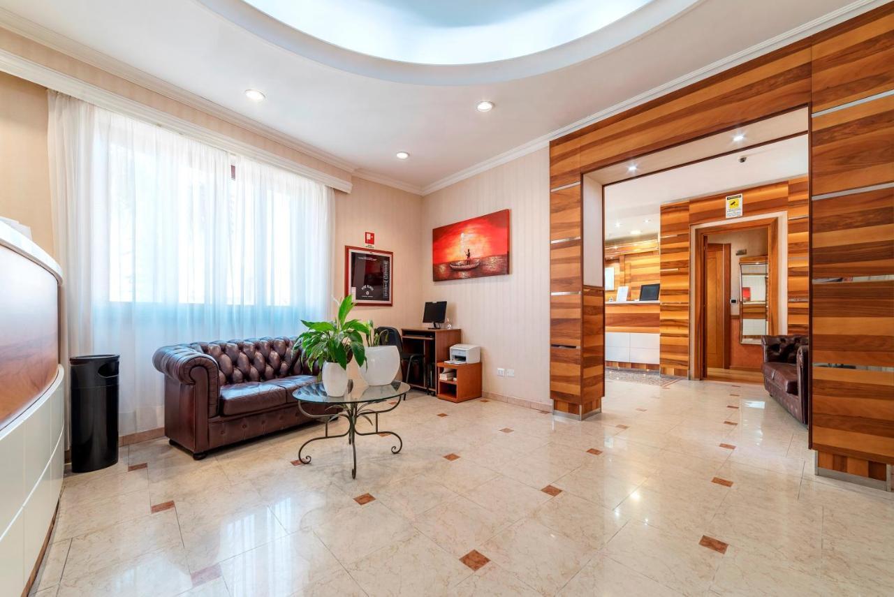 Hotel Riviera Φιουμιτσίνο Εξωτερικό φωτογραφία